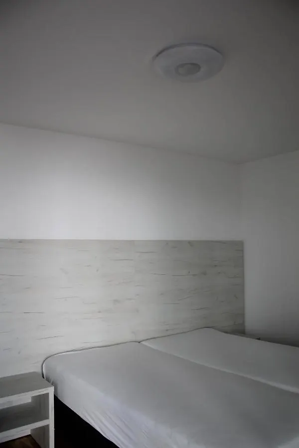 3 Zimmer Apartment Mit 6 Einzelbetten In Der Land Of Living Kelheim