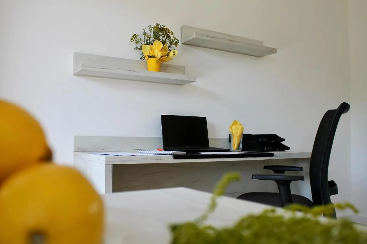 3 Zimmer Apartment Mit 6 Einzelbetten In Der Land Of Living Kelheim